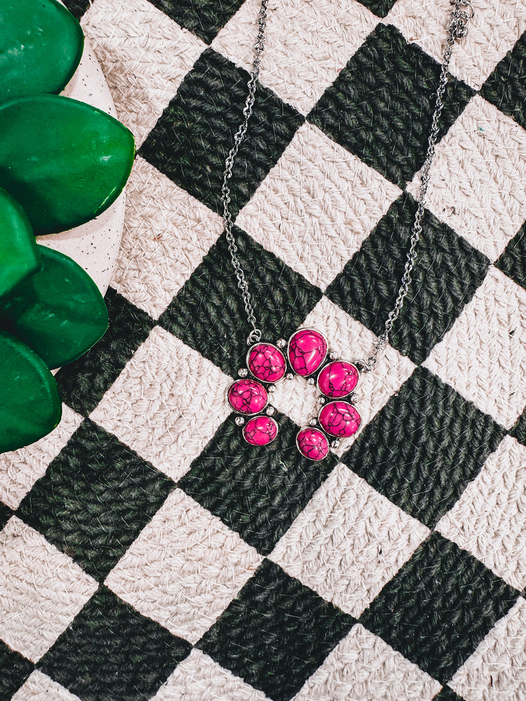 Tessa Necklace (Pink)