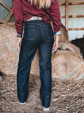 Load image into Gallery viewer, Ariat Ultra High Rise Tomboy Jean
