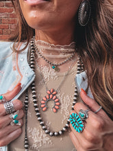 Load image into Gallery viewer, Betsy Necklace
