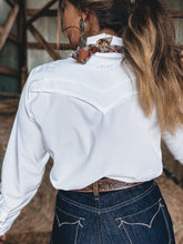 Load image into Gallery viewer, Ariat VentTEK Shirt (White)
