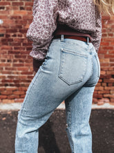 Load image into Gallery viewer, Levan Jean
