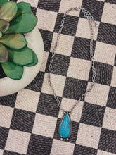 Load image into Gallery viewer, Molly Necklace

