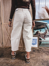 Load image into Gallery viewer, Dodson Barrel Jean
