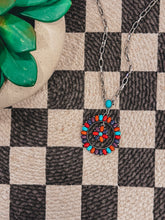 Load image into Gallery viewer, Esme Necklace
