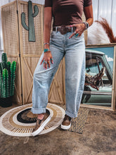 Load image into Gallery viewer, Korbin Barrel Jean (Light)

