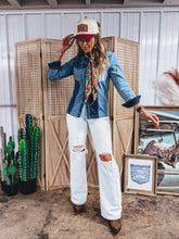 Load image into Gallery viewer, Granada Button Up
