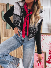 Load image into Gallery viewer, Patton Paisley Vest (Black)
