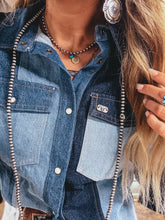 Load image into Gallery viewer, Granada Button Up
