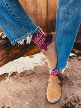 Load image into Gallery viewer, Dusty Prairie Socks (Berry)

