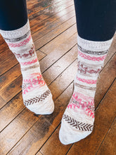 Load image into Gallery viewer, Rocky Springs Socks (Pink)
