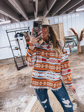 Load image into Gallery viewer, Roswell Pullover
