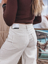 Load image into Gallery viewer, Dodson Barrel Jean
