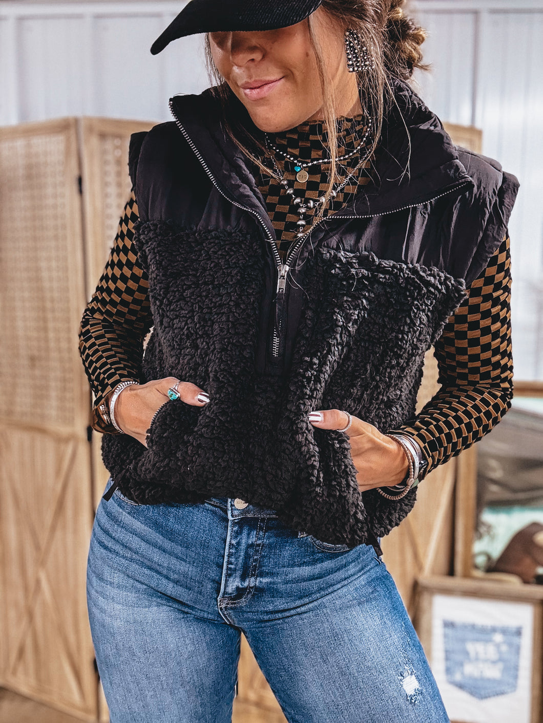Teddy Vest (Black)