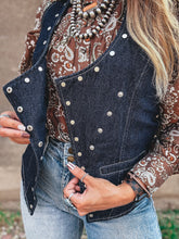Load image into Gallery viewer, Stevie Halter Vest
