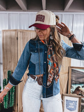 Load image into Gallery viewer, Granada Button Up
