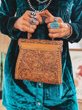 Load image into Gallery viewer, High Class Purse
