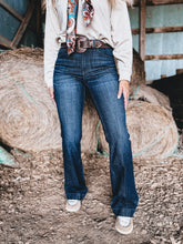 Load image into Gallery viewer, Ariat Frazey Slim Trouser
