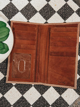 Load image into Gallery viewer, Scottie Wallet (Tan Hide)
