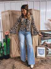 Load image into Gallery viewer, Spot On Top
